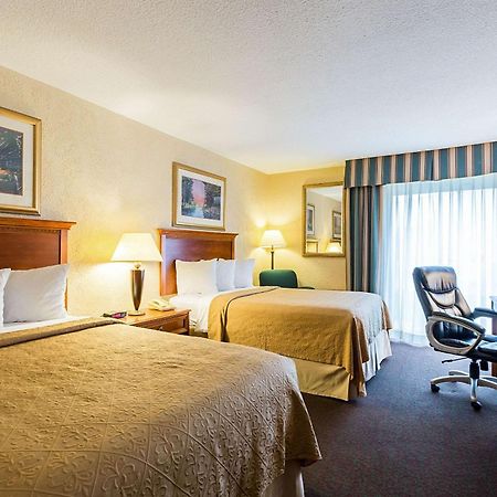 Doniphan Quality Inn And Conference Center I-80 Grand Island מראה חיצוני תמונה