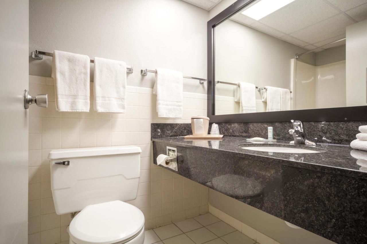 Doniphan Quality Inn And Conference Center I-80 Grand Island מראה חיצוני תמונה