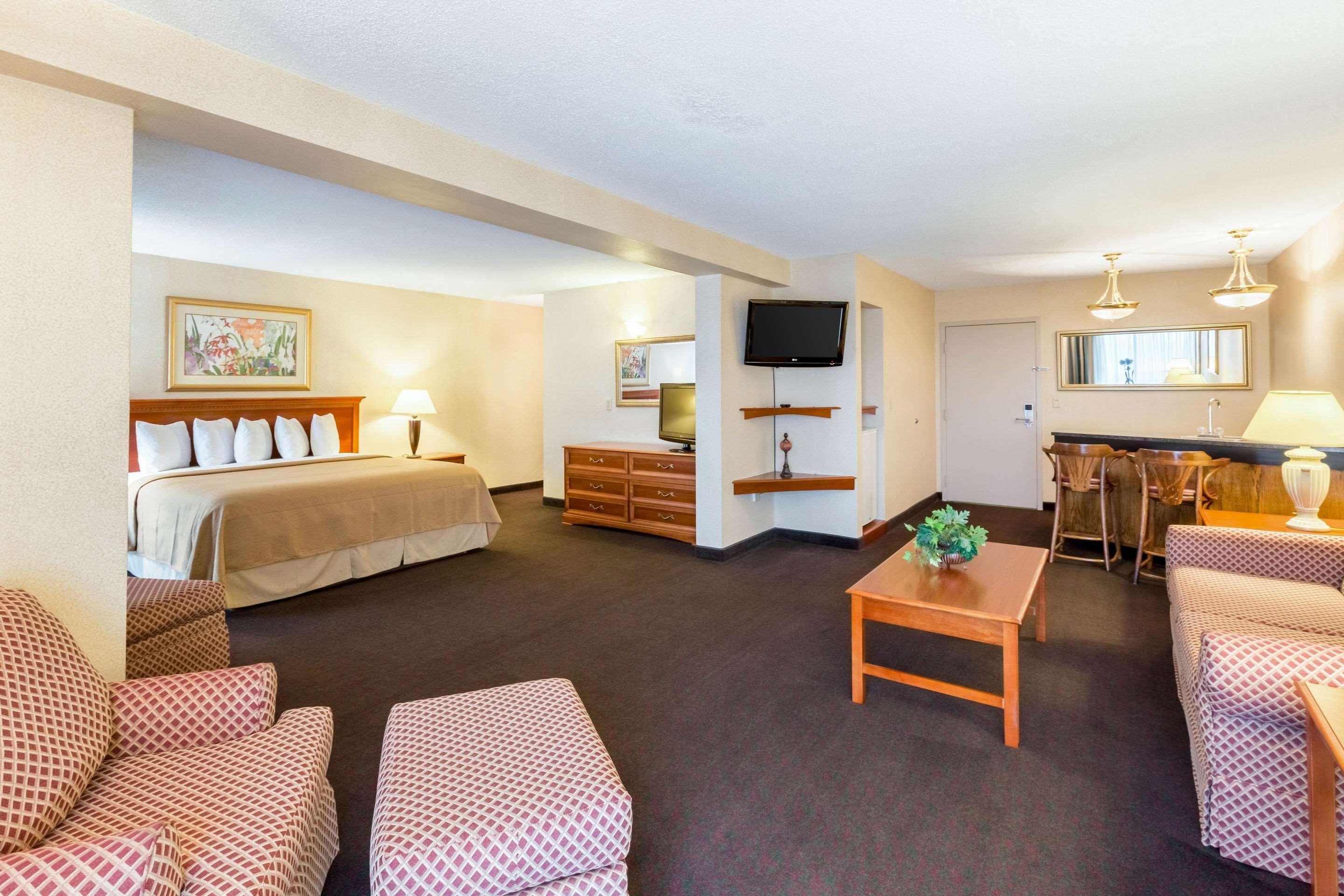 Doniphan Quality Inn And Conference Center I-80 Grand Island מראה חיצוני תמונה