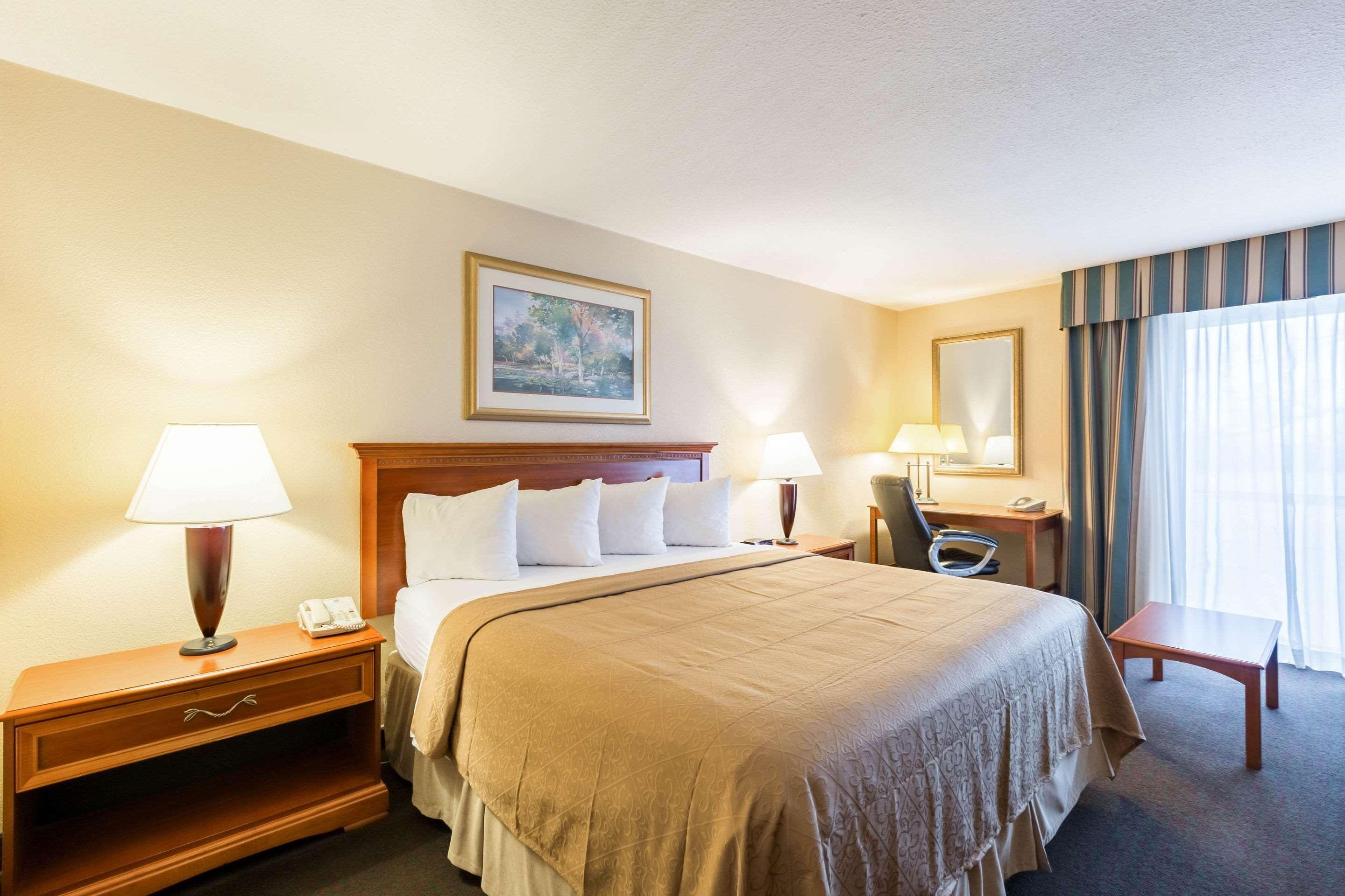 Doniphan Quality Inn And Conference Center I-80 Grand Island מראה חיצוני תמונה