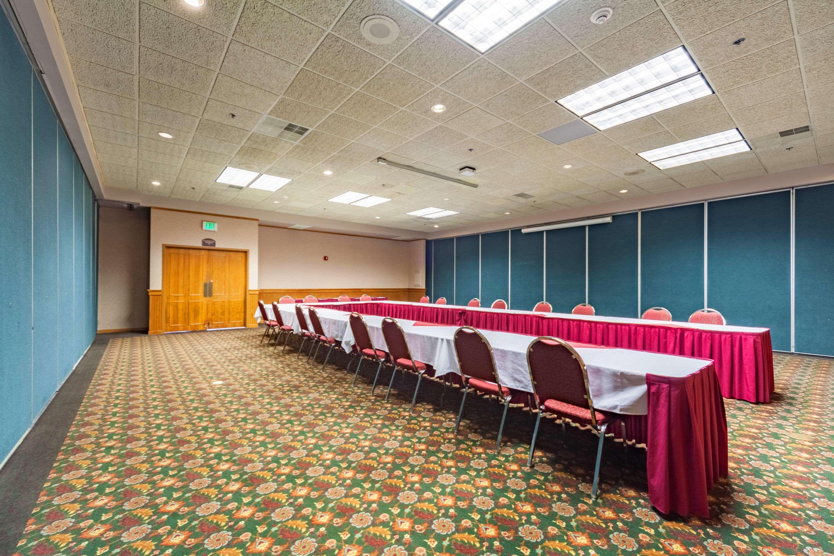 Doniphan Quality Inn And Conference Center I-80 Grand Island מראה חיצוני תמונה