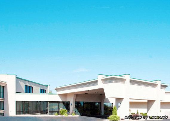 Doniphan Quality Inn And Conference Center I-80 Grand Island מראה חיצוני תמונה