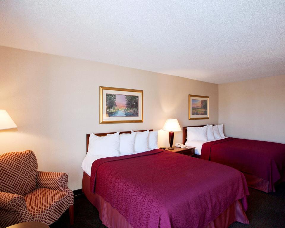 Doniphan Quality Inn And Conference Center I-80 Grand Island חדר תמונה