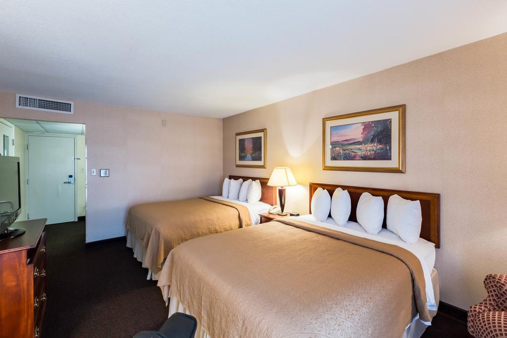 Doniphan Quality Inn And Conference Center I-80 Grand Island מראה חיצוני תמונה